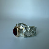 The Queen Ring